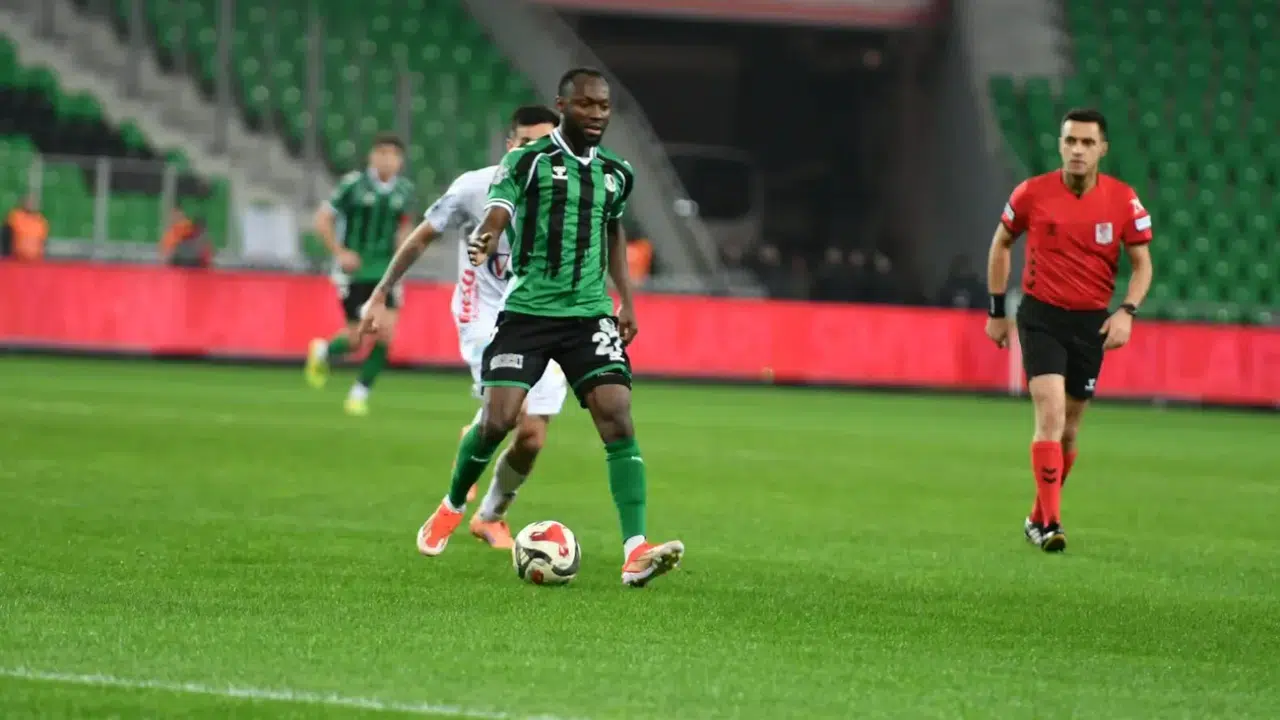 Lider Takibini Sürdüren Erzurumspor’a Tribün Şoku