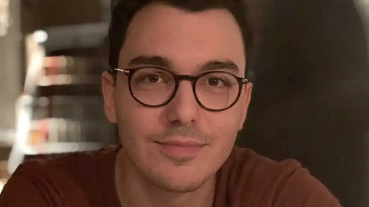 Hira Tekindor’un Hayatı (Kimdir), Annesi Kim, Babası Çetin Tekindor mu, Kaç Yaşında, Yönetmen mi Oyuncu mu?