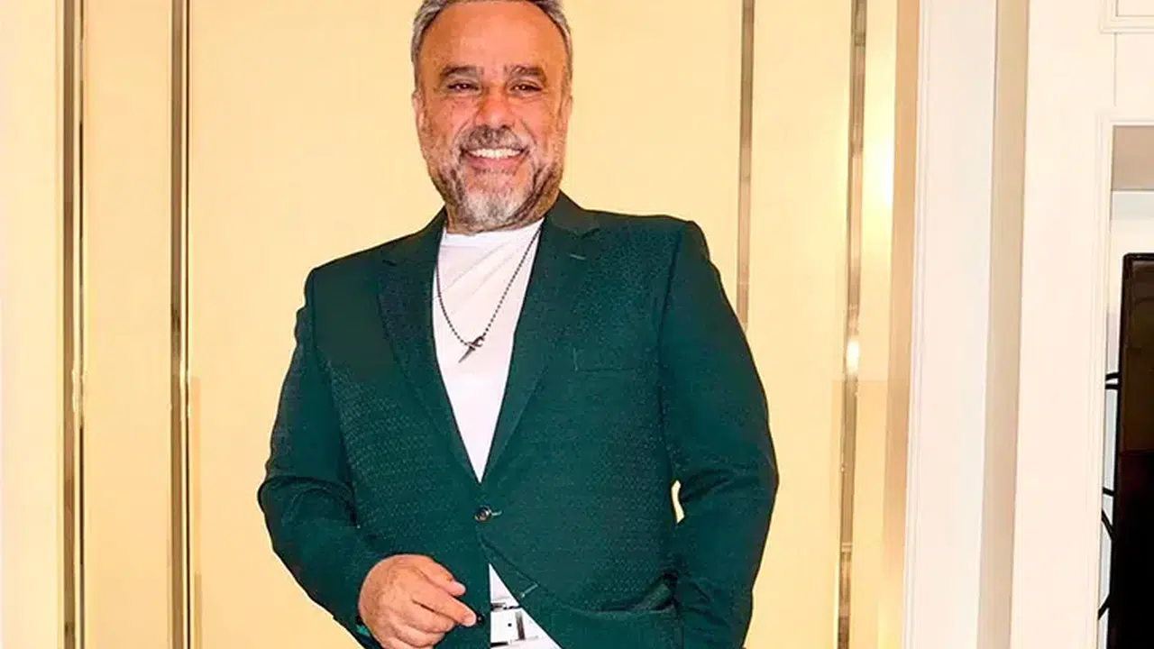 Ehliyeti Aldı, Anahtarı Kapıda Buldu! Serttaş’tan Oğluna Özel Sürpriz