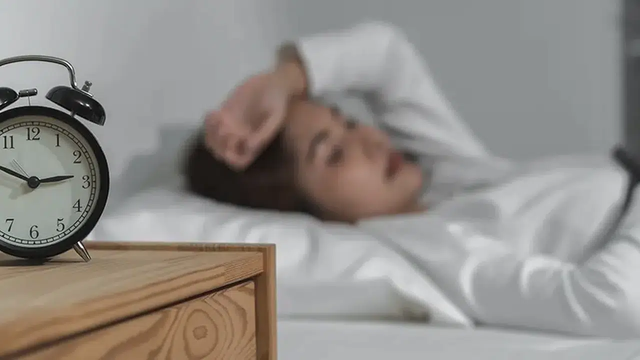 Insomnia (uykusuzluk) nedir, neden olur? Uykusuzluk belirtileri, tedavisi ve uykusuzluğa iyi gelen yöntemler