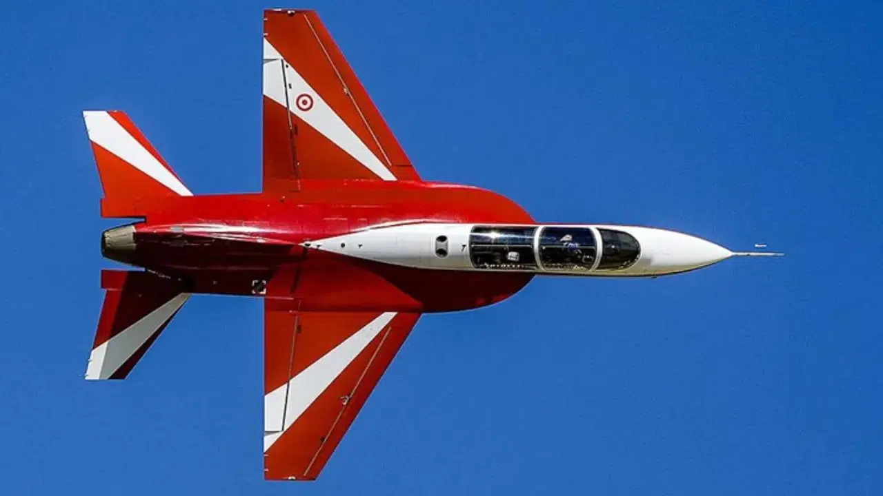 HÜRJET Avrupa sahnesinde: İspanya seçti, Türk Jet’i kapağa taşıdı!