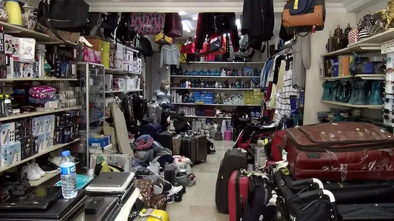 Gümrükte Unutulan Eşyalar Nerede Satılıyor, Kim Satıyor, Açık Artırma ile Alınır mı?