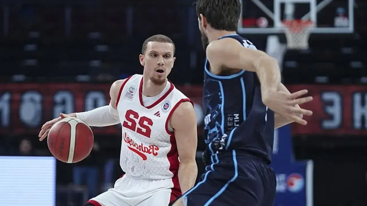 Malachi Flynn Kaç Yaşında, Nereli, Türkiye Milli Takımı’nda Oynayacak mı, Hangi Pozisyonda Oynuyor?