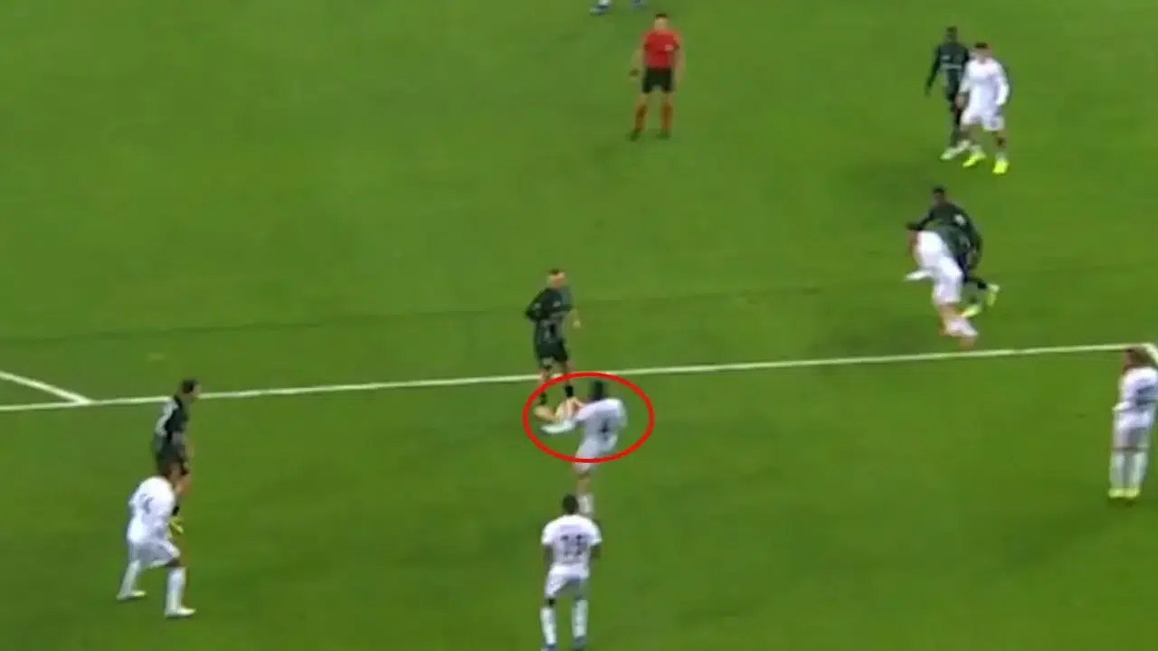 Kocaelispor-Beşiktaş Maçında VAR Sonrası Gelen Penaltıyla Skor Açıldı!