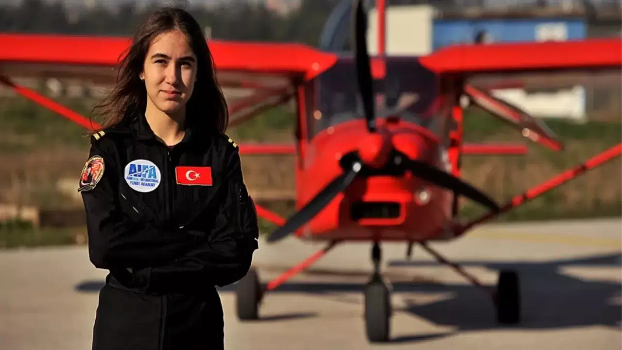 Türkiye’nin en genç solo pilotu kim, Defne Özcan Kimdir, kaç yaşında, sevgilisi kim?