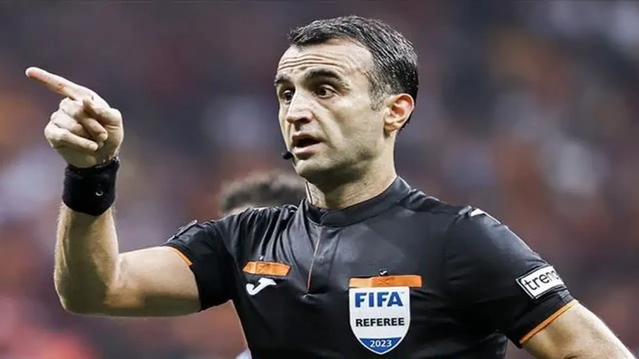 Atilla Karaoğlan Kimdir, Nereli, Kaç Yaşında, Evli Mi, Hangi Takımlı, Mesleği Ne, Hakemliğe Ne Zaman Başladı