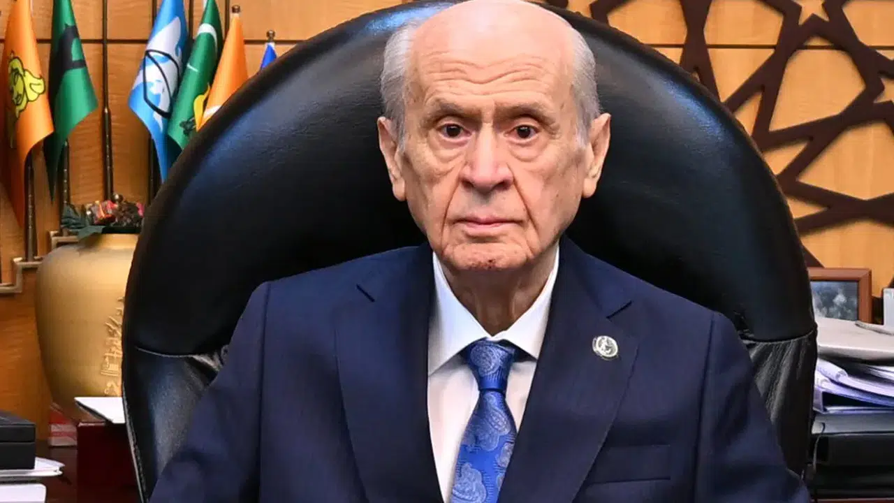 Devlet Bahçeli'nin babası ne iş yapıyordu, ailesinin mesleki geçmişi neydi?