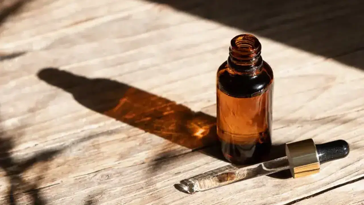 Nioli Yağı Nedir, Ne İçin Kullanılır? Faydaları ve Zararları Neler, Kimler Kullanabilir?