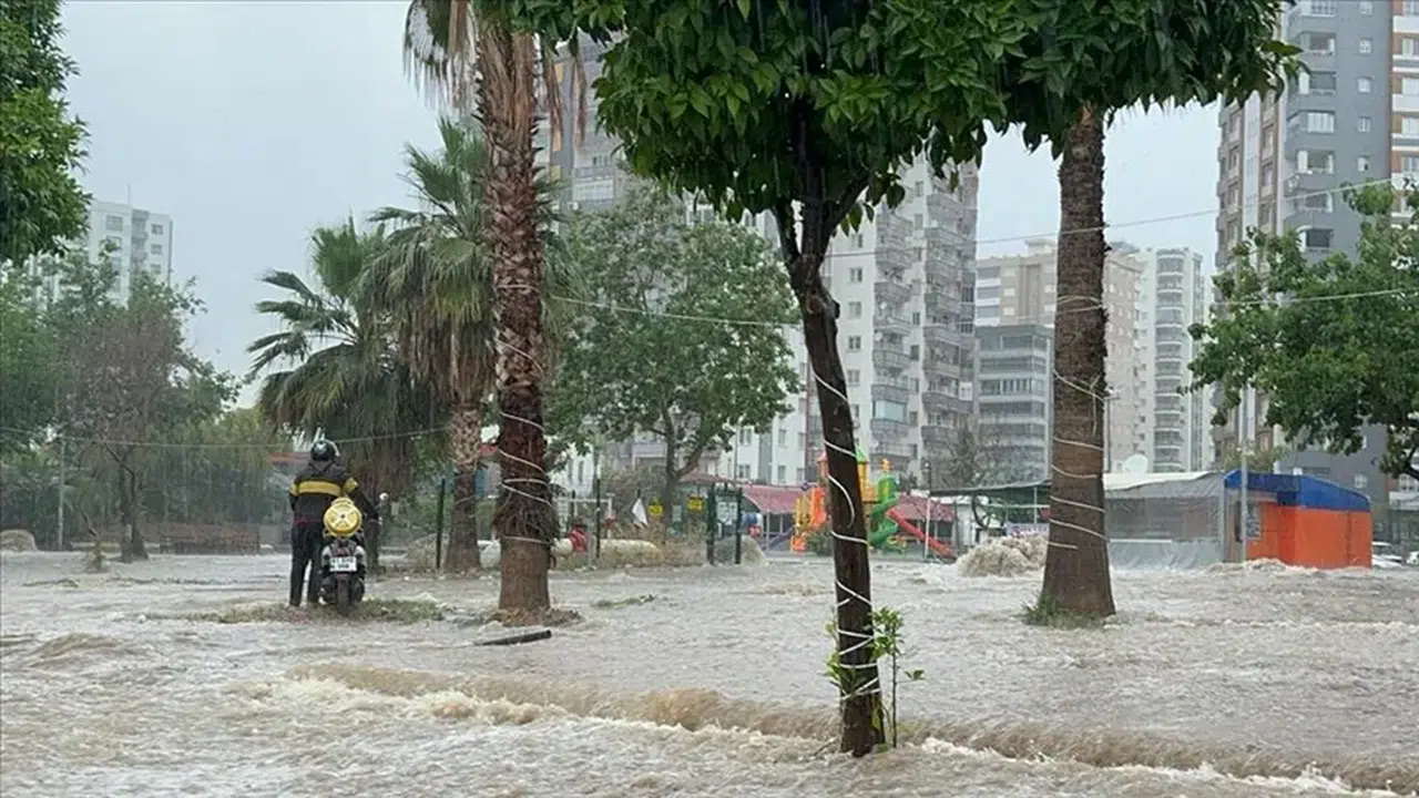Adana'da bugün okullar var mı yok mu? (13 Şubat Cuma)
