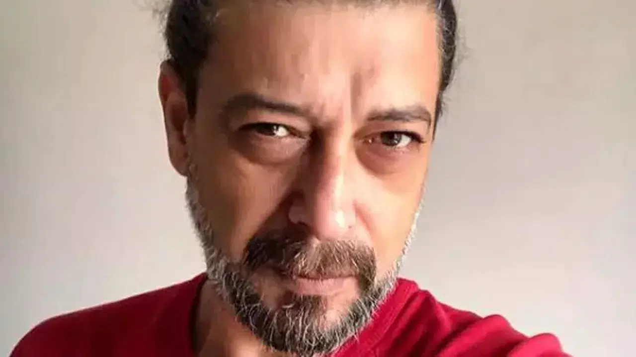 Erdinç Gülener kimdir, nereli, kaç yaşında? Kalp krizi geçiren usta oyuncunun hayatı ve kariyeri