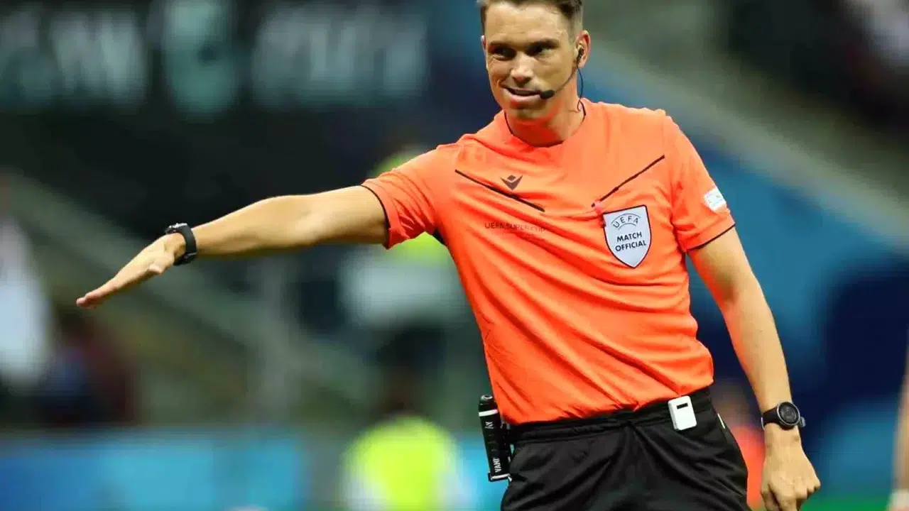 FB Nottingham Forest maç hakemi Sandro Scharer nereli, hangi ülkenin hakemi, yönetitği maçlar ve kariyeri