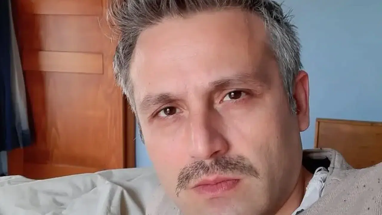 Sevdiğim Sensin Teoman kim, Deniz Karaoğlu kimdir? Kaç yaşında, nereli, boyu kaç, TV dizileri ve kariyeri