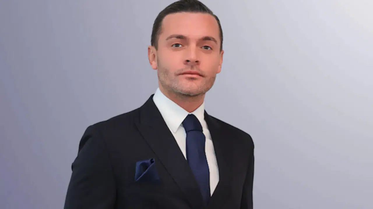 Muhlis Kaan Özhelvacı’nın Hayatı (Kariyeri), Kaç Yaşında, Aslen Nereli, Ne İş Yapıyor, EGİAD’daki Görevleri Neler?