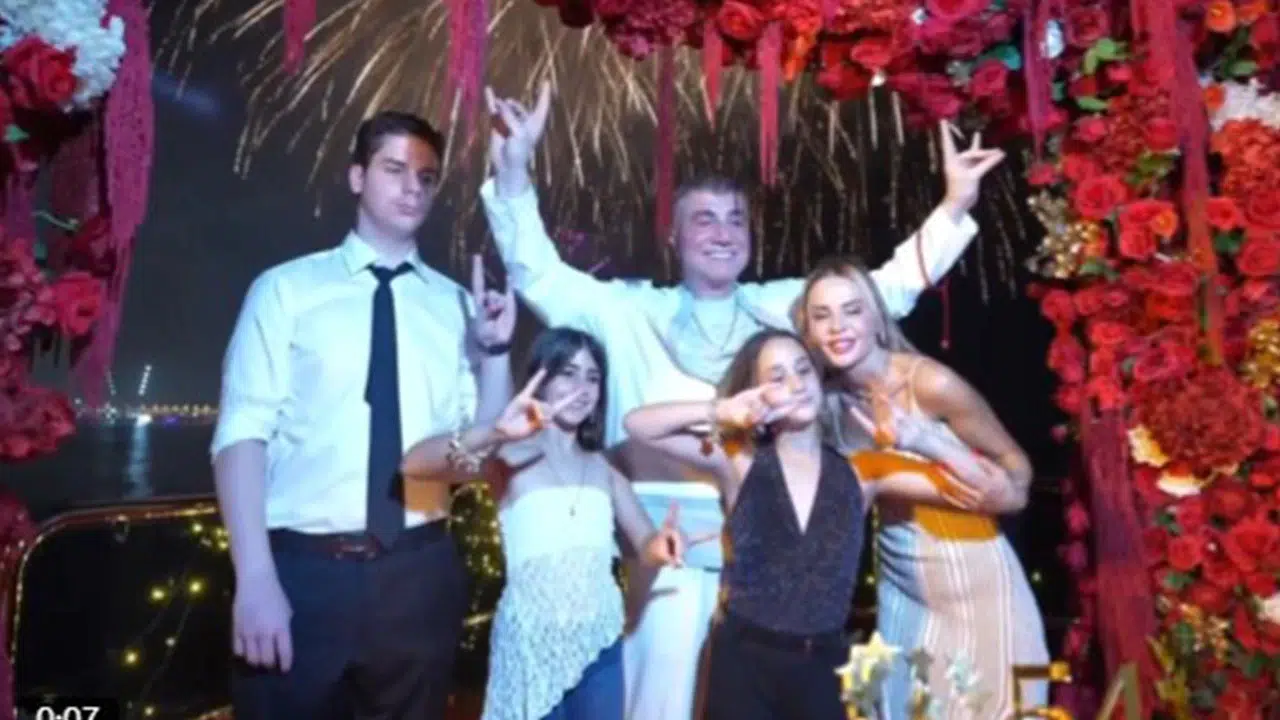 Dubai’de Duygusal Gece! Sedat Peker’in Doğum Gününde Çalan Türkü Olay Oldu