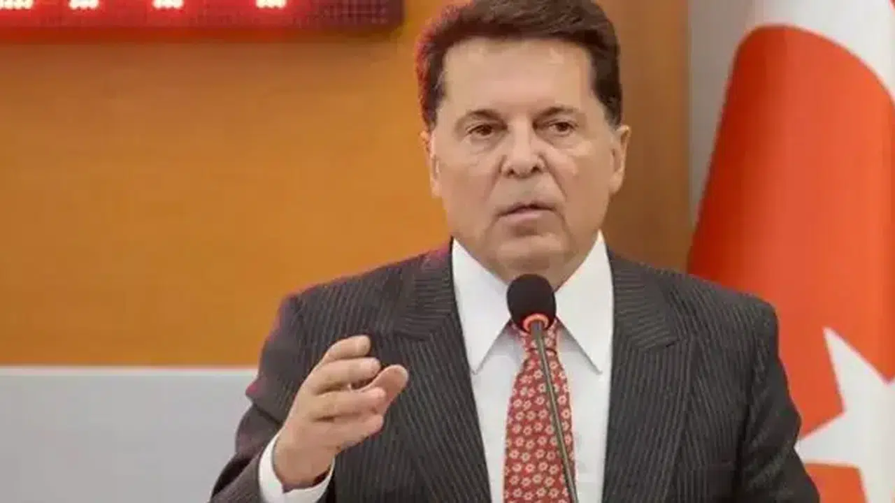 Eski Esenyurt Belediye Başkanı Ahmet Özer kaç yaşında, nereli, evli mi, hangi partiden?