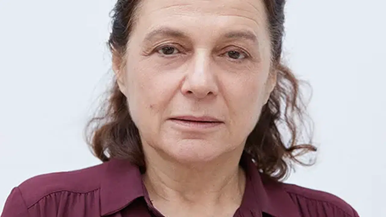 Abi Dizisi Saadet Hancıoğlu Kimdir? Nihal Koldaş Kaç Yaşında, Nereli, Hangi Dizilerde Oynadı, Kariyeri