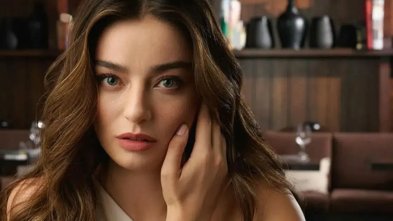 Ayça Ayşin Turan HAYATI? Sevgilisi var mı evli mi, boyu kaç, TV dizileri ve kariyeri nasıl?