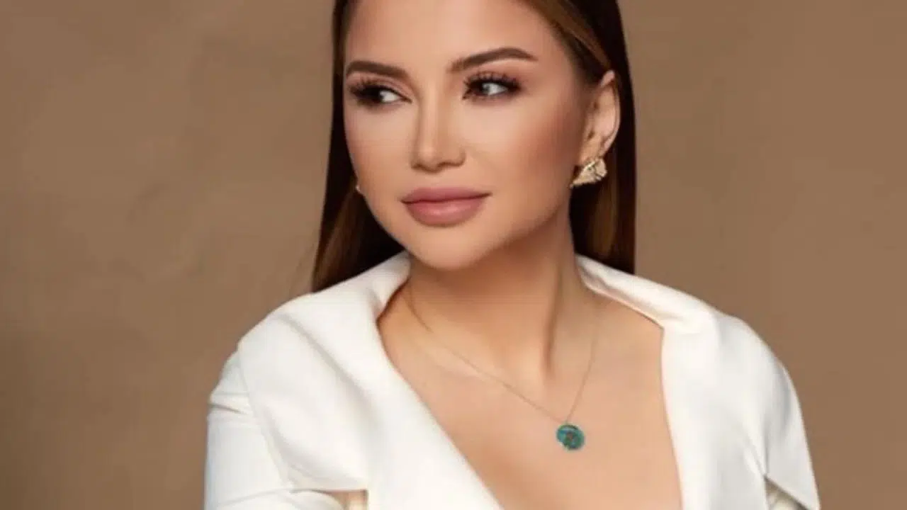 Esra Ezmeci hayatı, memleketi neresi, bekar mı, muyene ücreti ne kadar, ceza mı aldı?