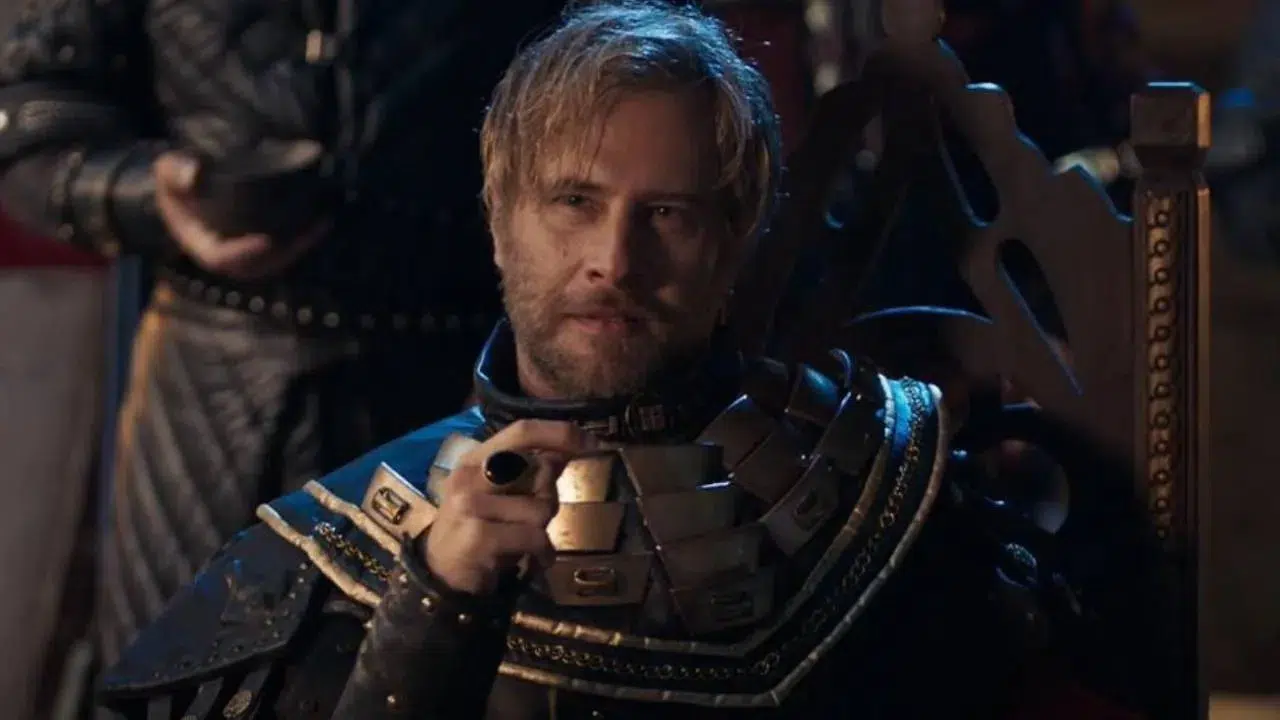 Özgür Çevik hangi dizilerde ve filmlerde oynadı? Aslen nereli, kiminle evli?