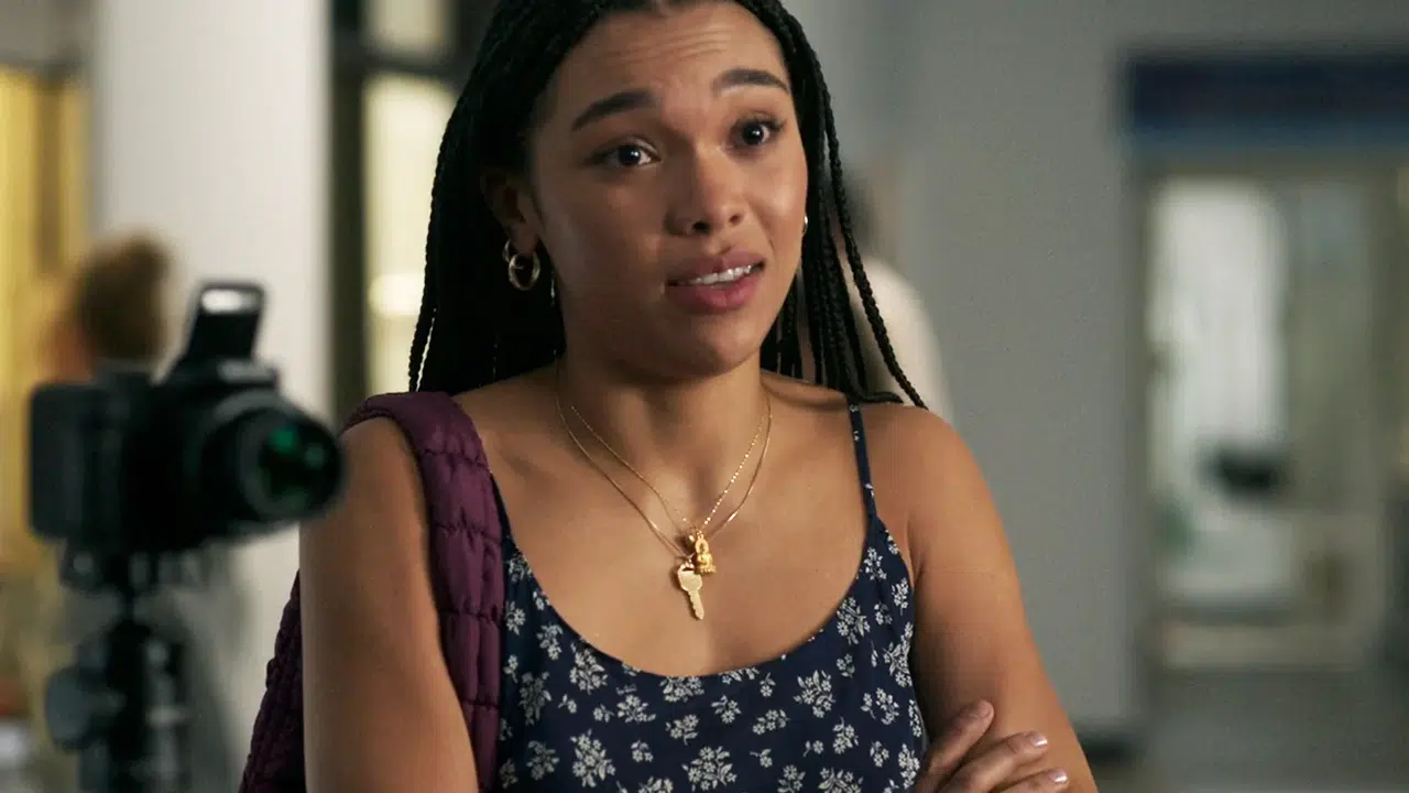 Sofia Bryant Kimdir, Kaç Yaşında, Nereli, Hangi Dizi Ve Filmlerde Oynadı, Mesleği Ne, Ne İş Yapıyor?