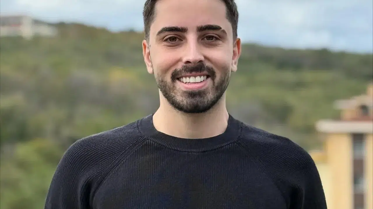 Arden Papazyan'ın hayatı, kaç yaşında, nereli, ne iş yapıyor ve ne mezunu?