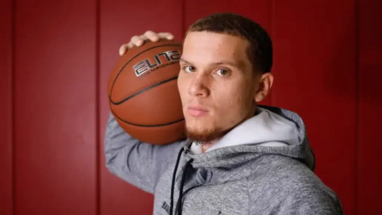 Malachi Flynn Hayatı: Türkiye Vatandaşı mı, Hangi Takımlarda Oynadı, NBA Kariyeri Nasıldı?