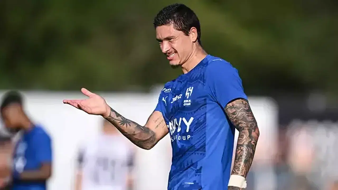 Forvet arayışında büyük isim! Fenerbahçe Nunez’i gündemine aldı