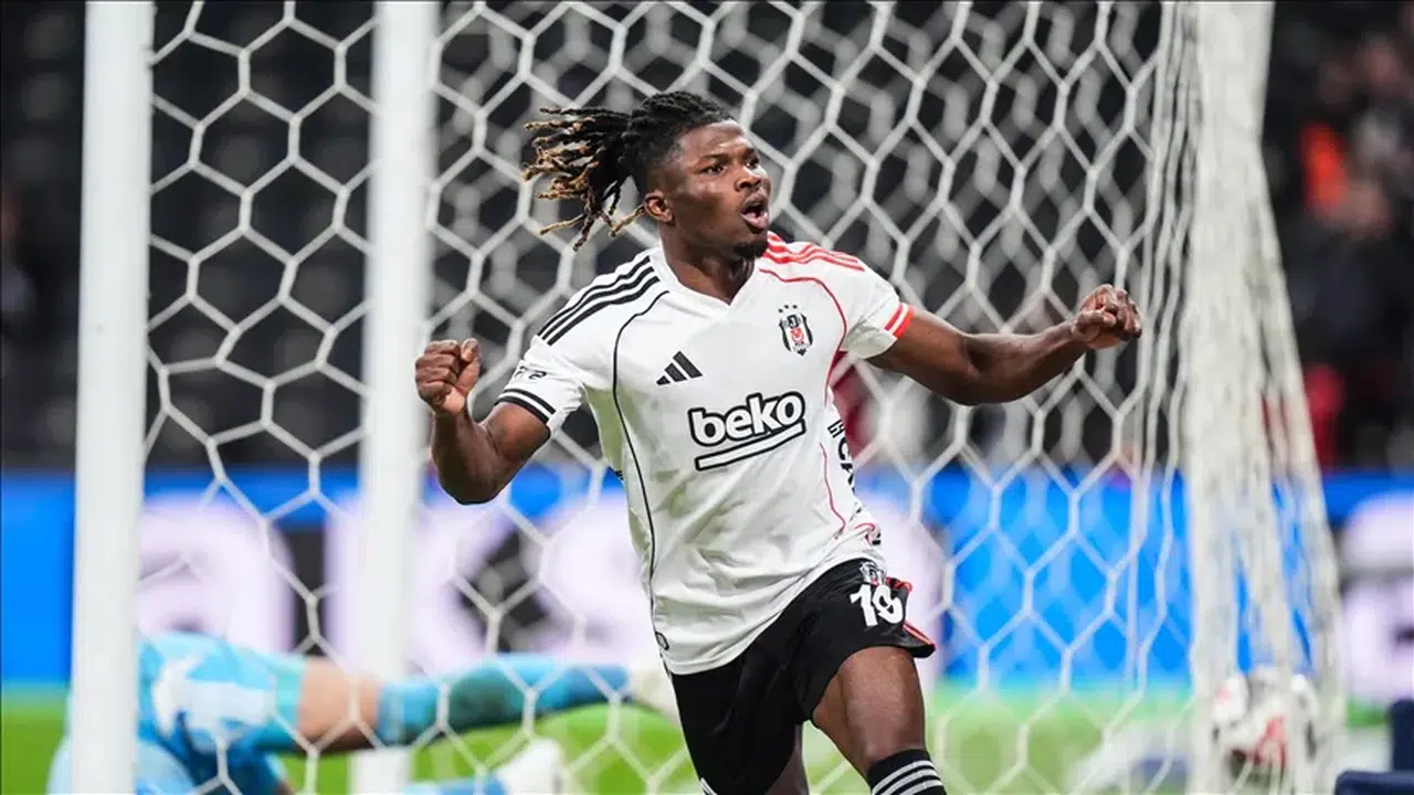 El Bilal Toure sakatlandı mı, Başakşehir maçında neden oyundan çıktı? Beşiktaş’ta El Bilal Toure şoku