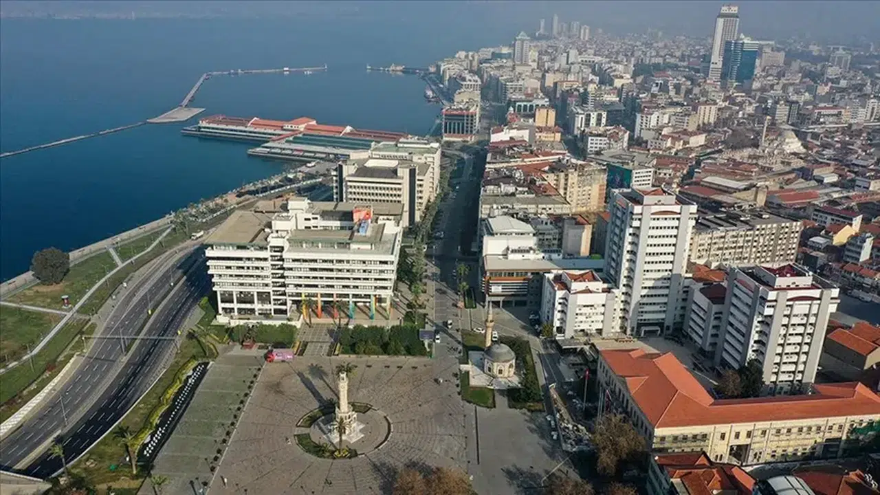 İzmir’de bu hafta hava nasıl olacak, 28 Şubat 2026 hava nasıl, İzmir’de yağmur var mı, Mart başında İzmir’de sıcaklık kaç derece?