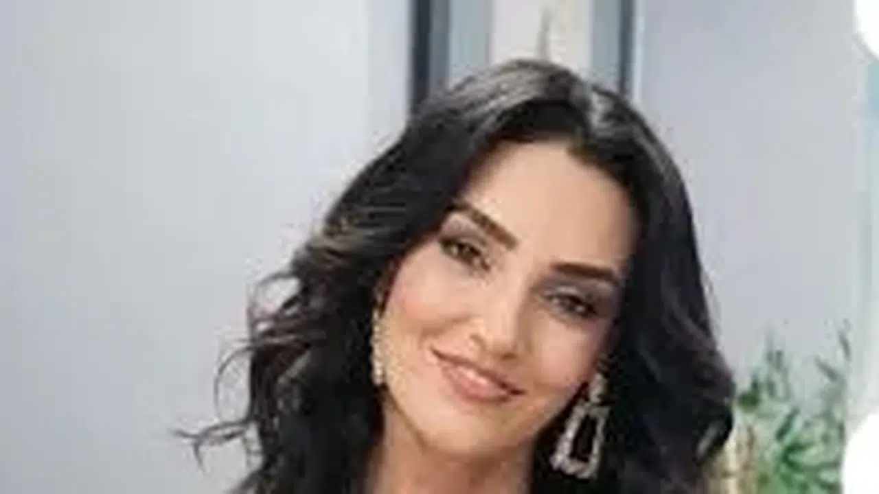 Sevcan Orhan kaç yaşında ve nereli?