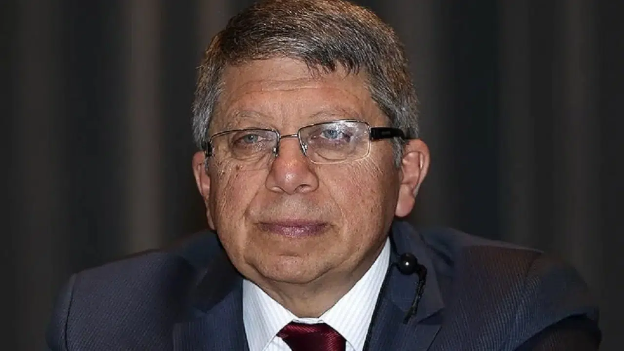 Eski Cumhurbaşkanı başdanışmanı İlnur Çevik (KARİYERİ) kimdir, kaç yaşında, hangi görevlerde bulundu?