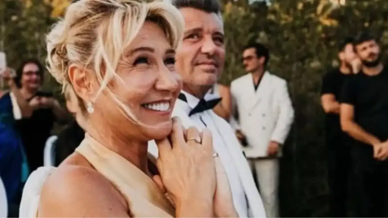 Lal Saran’ın Annesi Aycan Ateş Nereli, Kaç Yaşında? Sadettin Saran’ın İlk Eşi Mi?