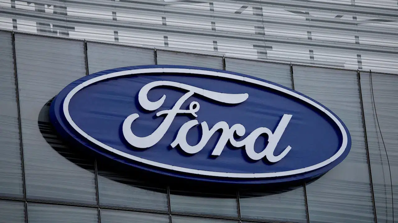 Ford araçlarını neden geri çağırdı, hangi araçları kapsıyor, yazılım hatası ne, araç sahipleri me yapmalı?