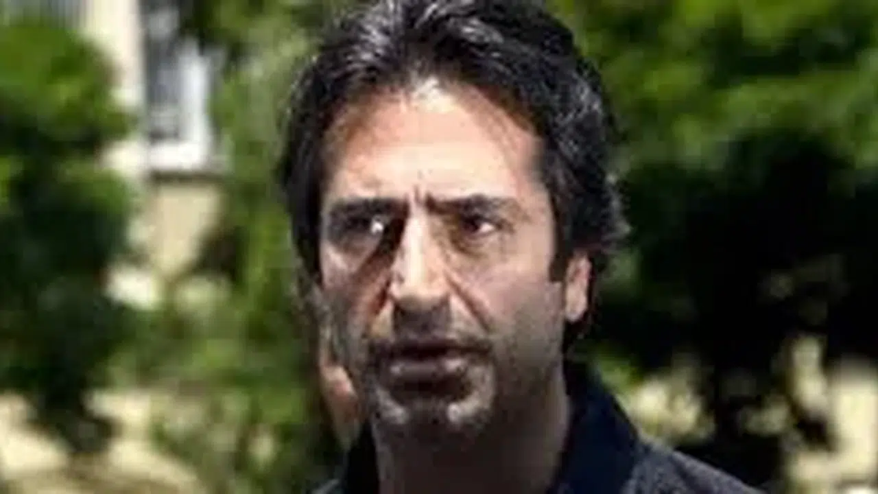 Mahsun Kırmızıgül ne mezunudur? Eğitimi ve kariyer süreci