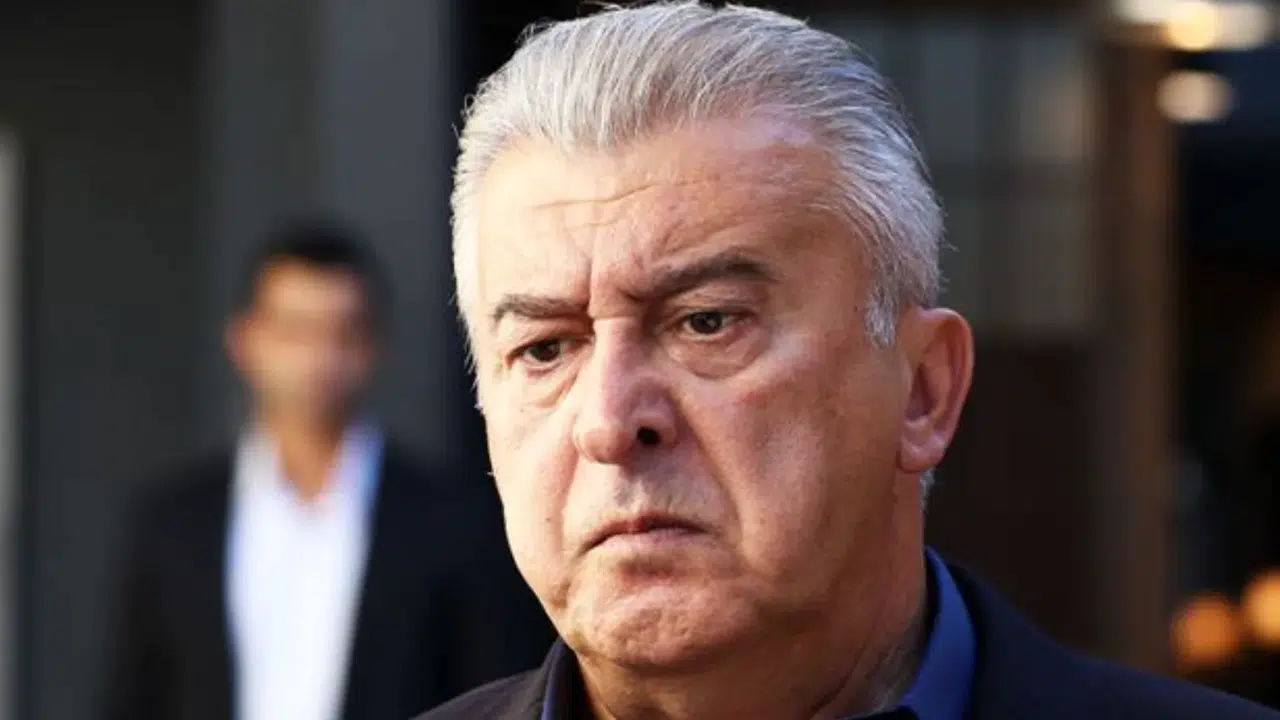 Sevdiğim Sensin'in Esat'ının (Hüseyin Avni Danyal) hayatı, Fatoş’un intikamı ne olacak, holding batacak mı?