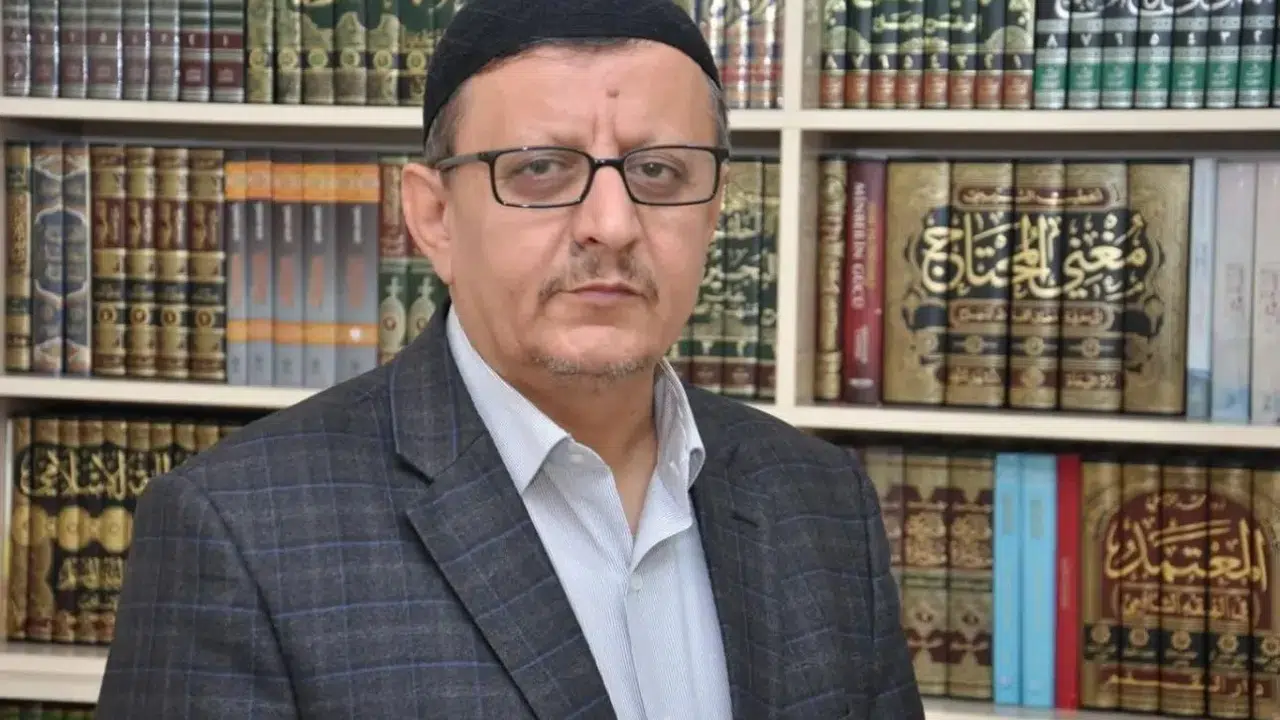 Mehmet Beşir Şimşek kaç yaşında, aslen nereli, nerenin başkanı, evli mi, karısı var mı?