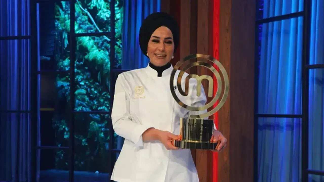 MasterChef Esra kaç yaşında, evli mi, çocuğu var mı ve restoranı var mı, hangi yıllarda yarıştı?