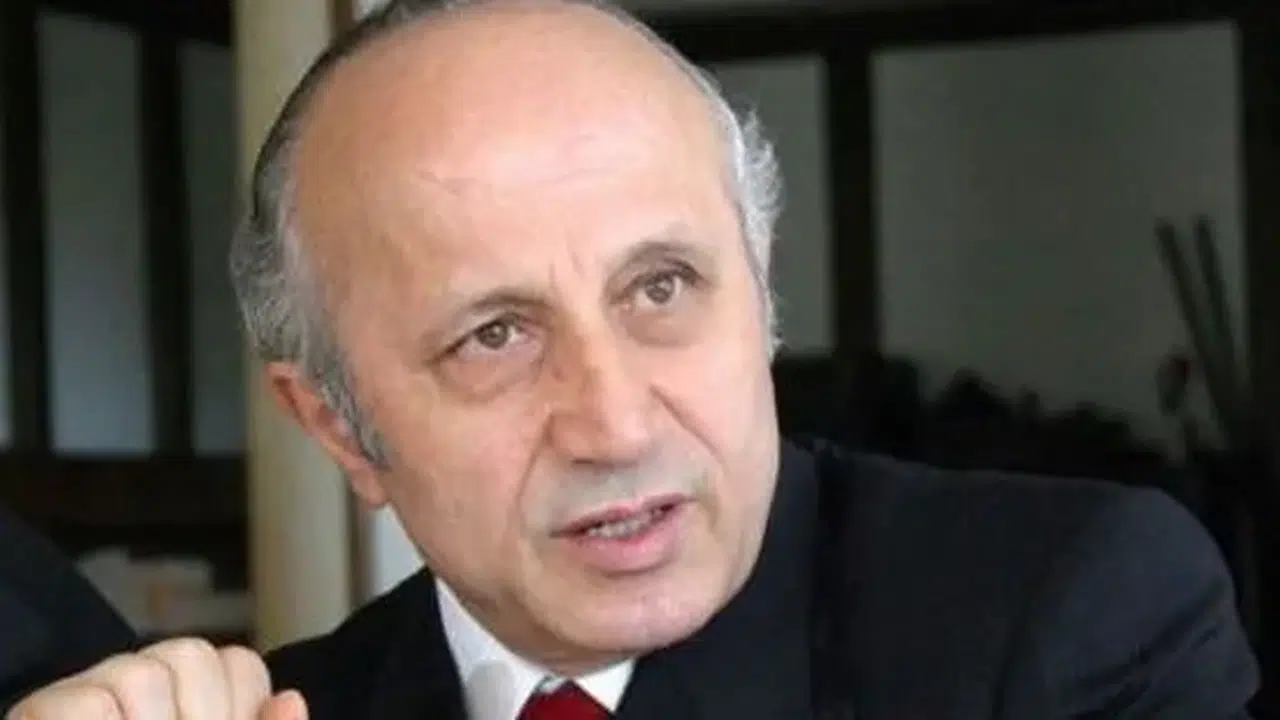 Yaşar Nuri Öztürk öldü mü, hangi görüştendir, neden vefat etmiştir?