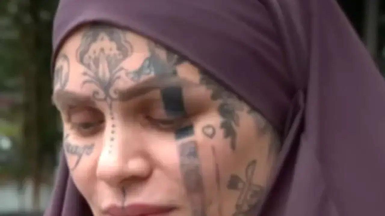 Nazan Ünal, dövmeleri ve iddialar hakkında konuştu! 'Bir Zalime Aşık Oldum'