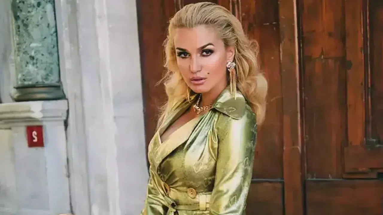 Bir dünya lideri ile evlenmek isteyen Tuğba Özay: 'Putin’i Beğeniyorum' Dedi!