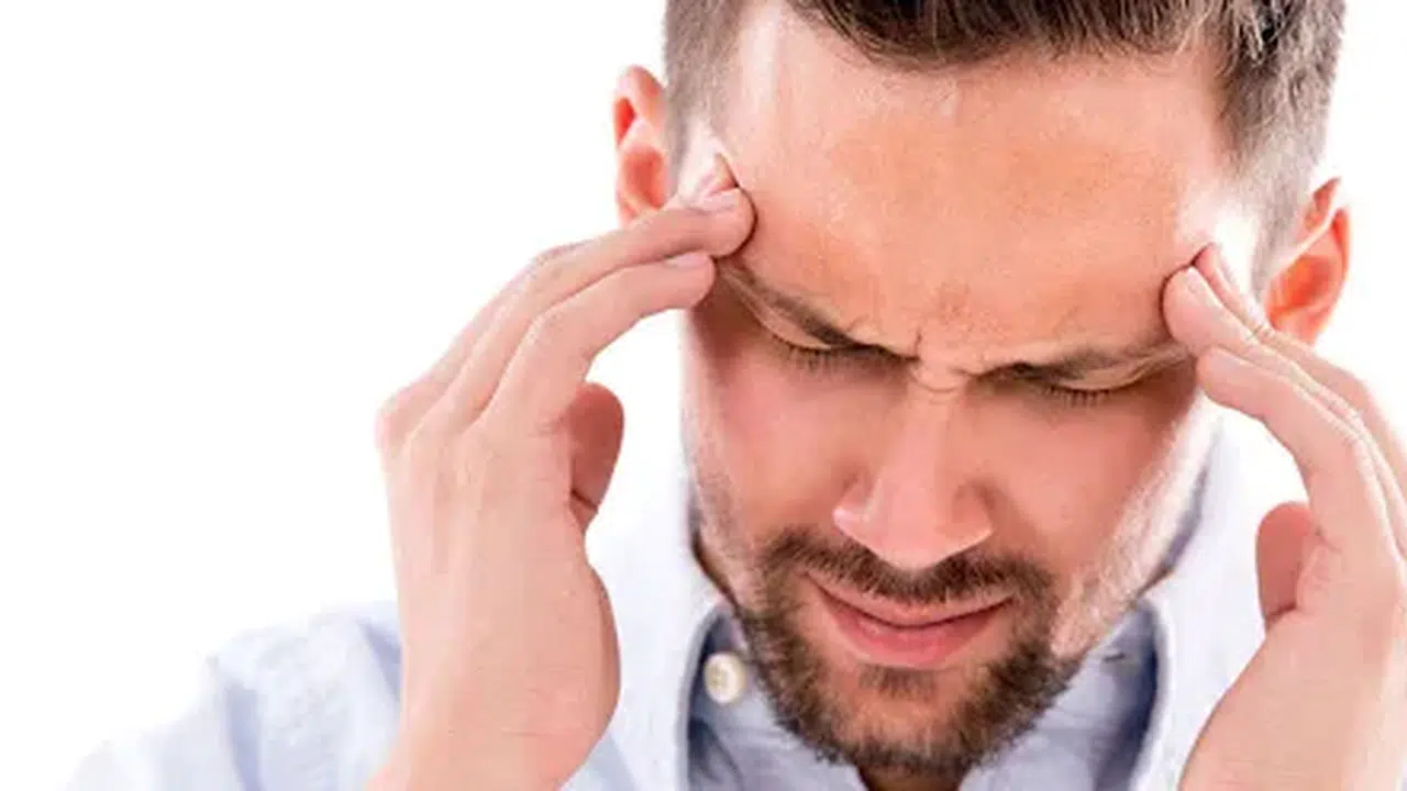 Migren ağrısının sebebi ne, tetikleyen şeyler ne, baş ağrısıyla aynı şey mi?