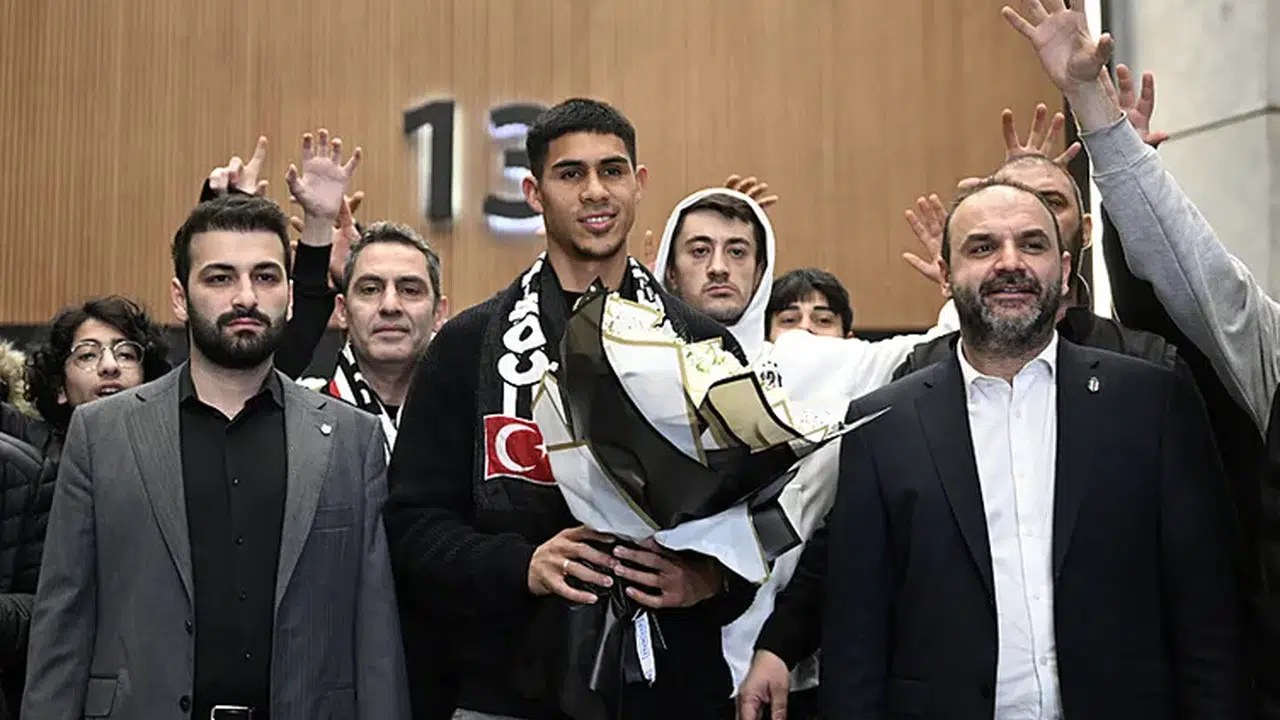 Siyah-beyazlılarda yeni transferler sahaya çıkmaya hazırlanıyor