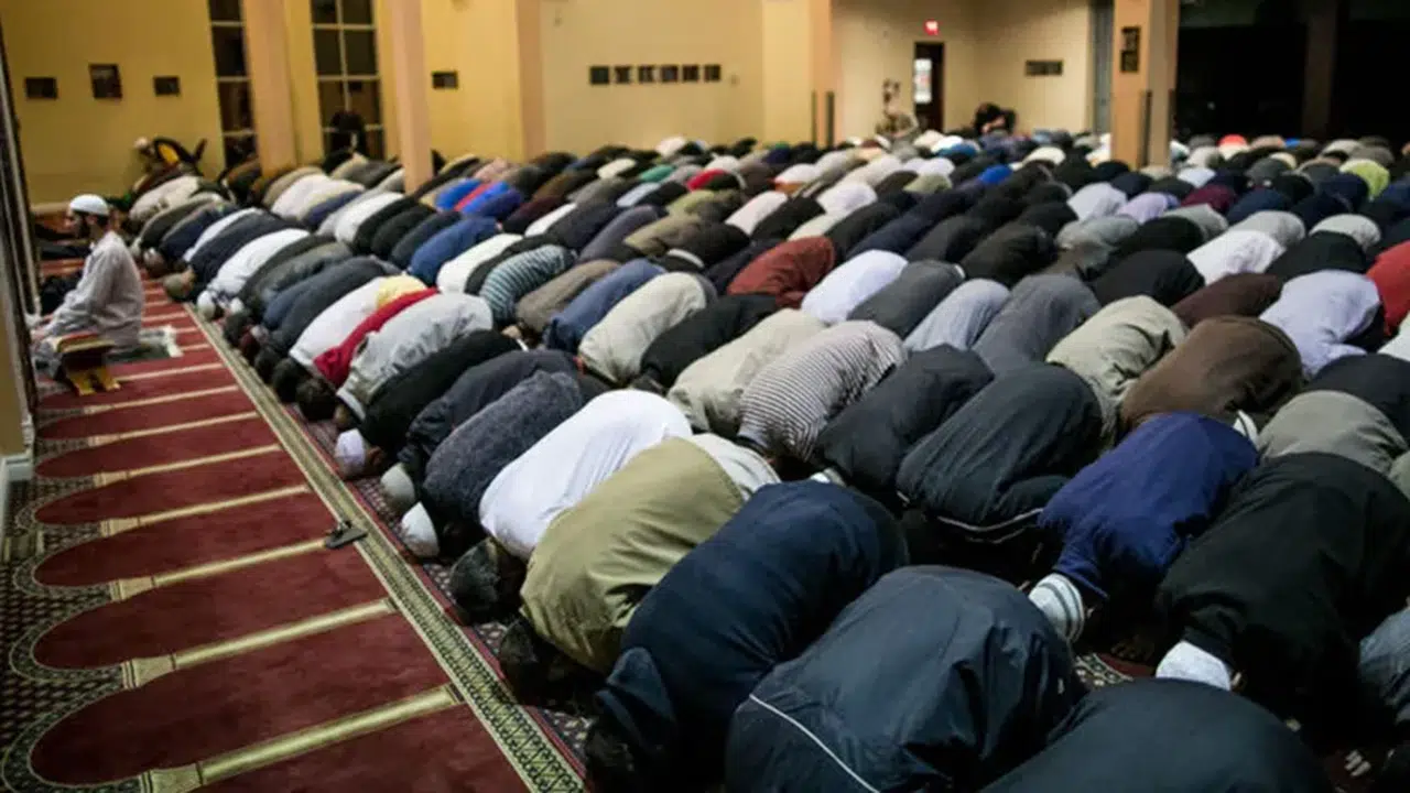 20 rek’at teravih ve vitir dahil net süre açıklandı!