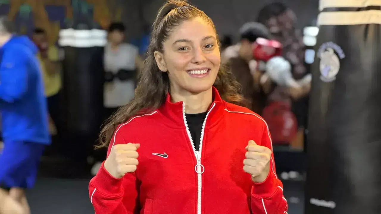 Survivor yarışmacısı Seren Ay Çetin (HAYATI) kimdir, kaç yaşında, aslen nereli, mesleği ve eğitimi ne?