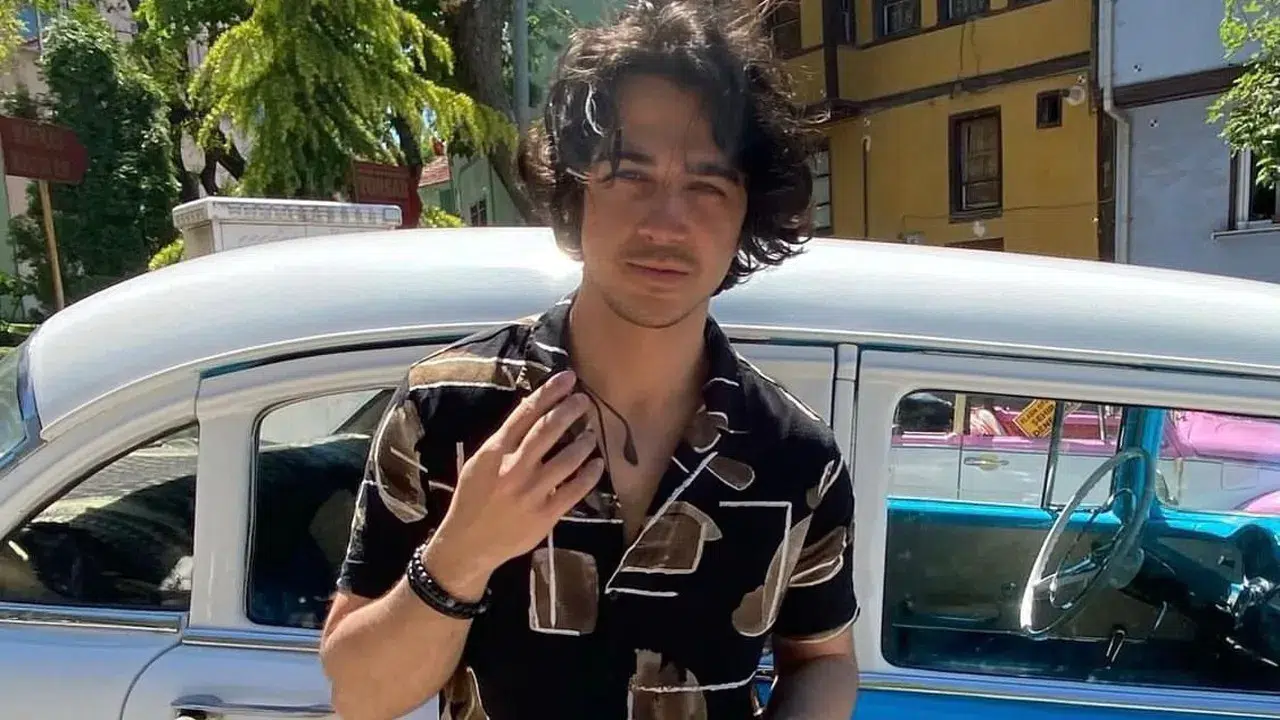 Gürberk Polat hayatı (kimdir), hangi ay doğdu, boyu ve kilosu nedir, aslen nereli? Genç oyuncunun kariyeri