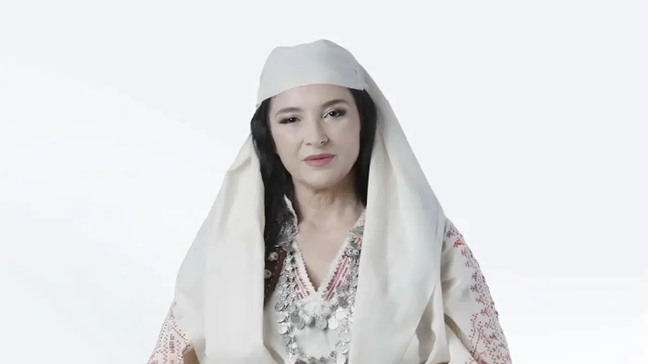 Arnavutluk’un Yapay Zeka Bakanı Diella, Ünlü Oyuncunun Dava Açmasıyla Kriz Yarattı