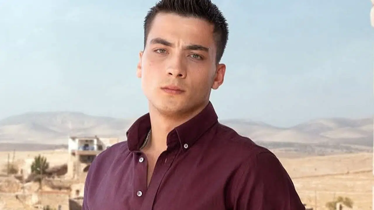 Atakan Özkaya Çocuklar Duymasın’da oynadı mı, hangi rolde yer aldı? Kimdir ve kariyeri nasıl başladı?