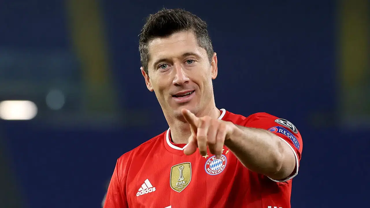 Robert Lewandowski Barcelona’dan AYRILIYOR mu, yeni sözleşme teklifi var mı? TRANSFERDE hangi kulüpler devrede?