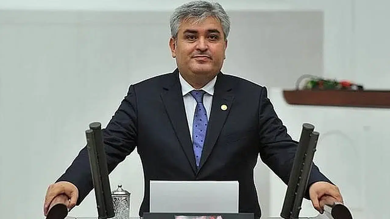 Cemalettin Kaflı hayatı, memleketi, neden vefat etti, hangi partiden?