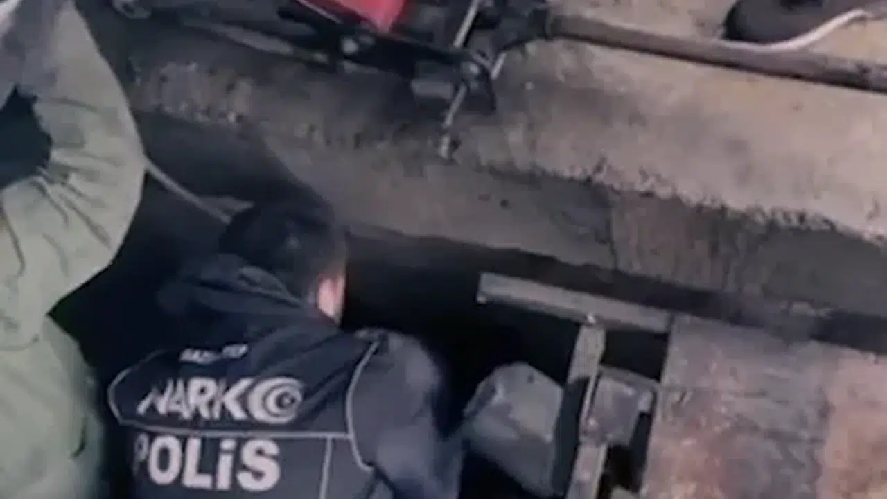Uyuşturucu tacirlerine darbe: 24 ilde eş zamanlı operasyon